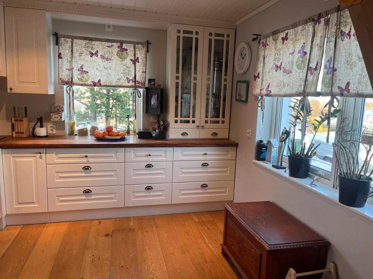 Older Villa With Large Garden Trondheim Bagian luar foto